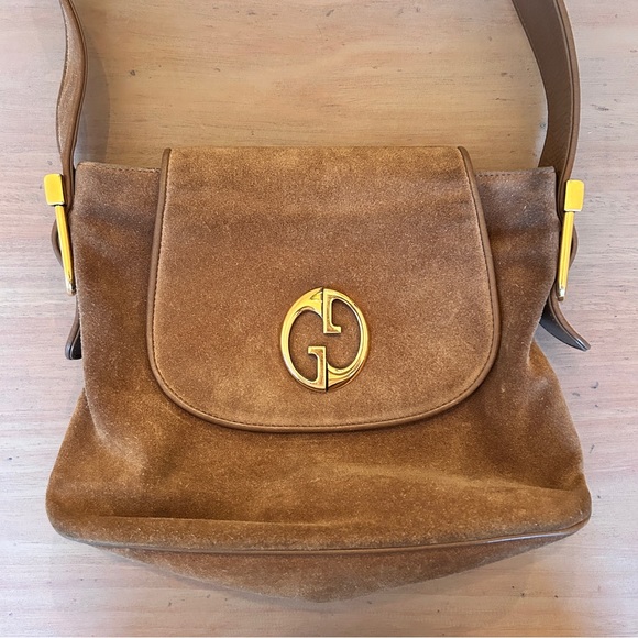 Heritage Vintage: Gucci Light Beige Suede '1973 Collection' Shoulder Bag - Picture 3 of 12